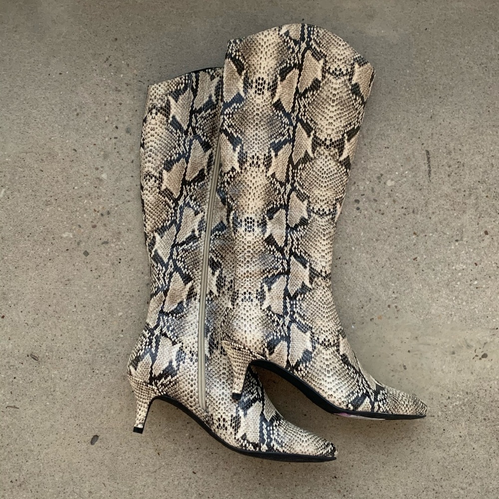 Vintage Snake Skin Boots